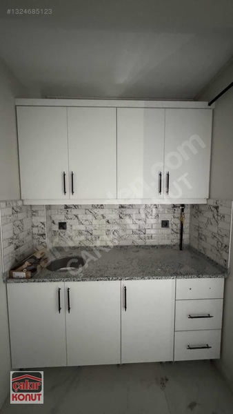Çakır Konut'tan 4 Yol Plaza Kiralık Ofisler — fotoğraf 11