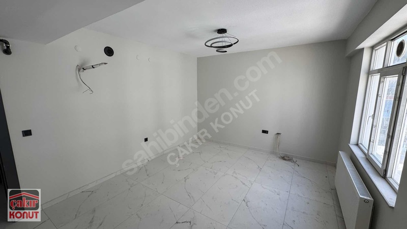 Çakır Konut'tan 4 Yol Plaza Kiralık Ofisler — fotoğraf 16