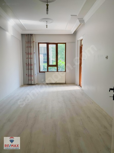 Talasta Kiralık 3+1 Zemin Kat Daire — fotoğraf 15