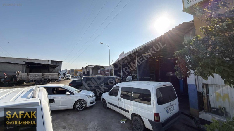 Şafak-sanayi Sitesinde Cadde Cepheli Kiracılı 600m2 İş Yeri — fotoğraf 5