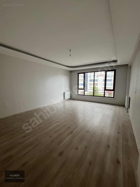 Aslanlı Kışla Cad. Cephe Site İçerisinde 3+1 Kiralık Daire