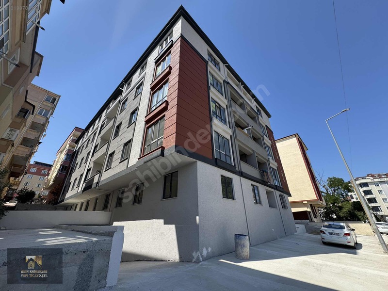 Kiralık 2+1 Lüks Daire G.m.k.p Mah. Merkezi Lokasyonda Ara Kat — fotoğraf 2