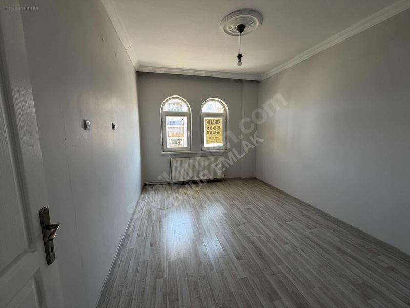 Onur Emlak ' Tan Kiralık Daire Fırat Mah 3+1 Doğal Gazlı. — fotoğraf 8