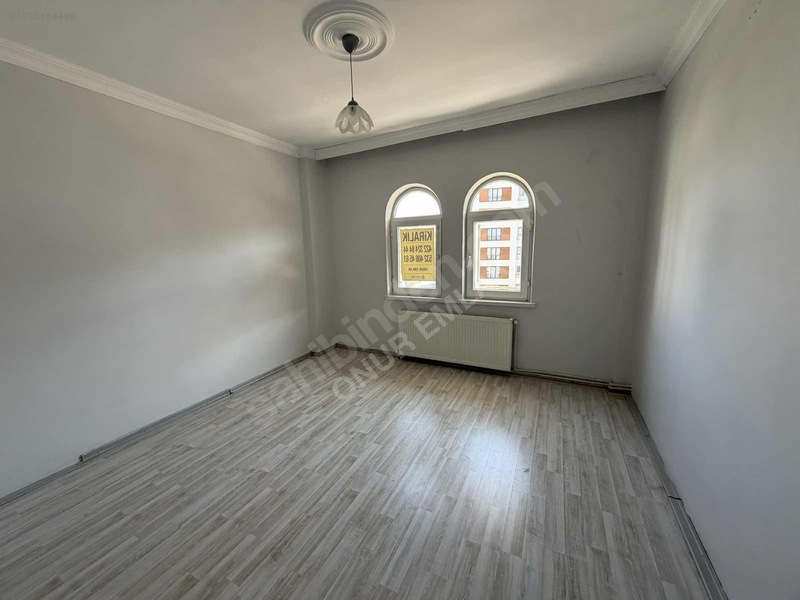 Onur Emlak ' Tan Kiralık Daire Fırat Mah 3+1 Doğal Gazlı. — fotoğraf 15