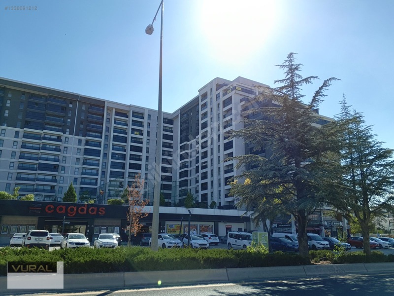 Vural'dan Galada Peyzaj Ve Cadde Cepheli 65 M2 Teraslı -12.kat — fotoğraf 2