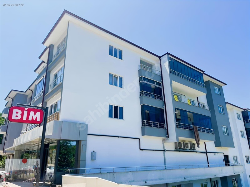 Mengen Türkbeyli Mahallesinde Merkezi Konumda Satılık 2+1 Daire