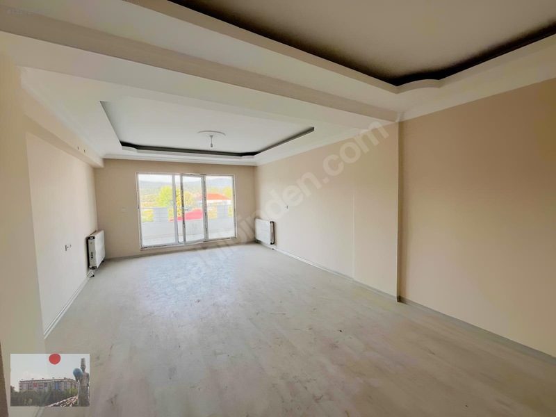 Mengen Türkbeyli Mahallesinde Merkezi Konumda Satılık 2+1 Daire — fotoğraf 4