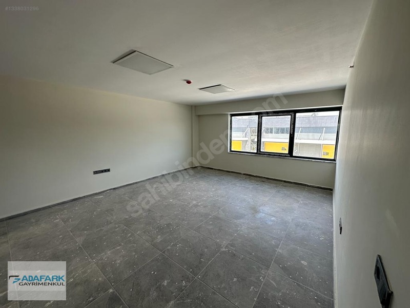 Arifiye 1.organize Sanayi Bölgesinde Kiralık Fabrika.. — fotoğraf 21