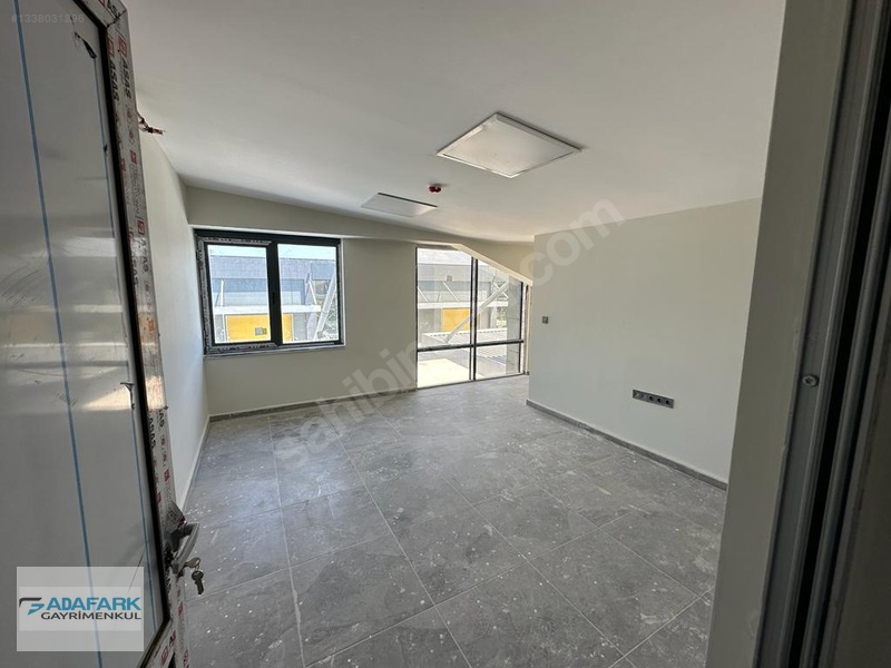 Arifiye 1.organize Sanayi Bölgesinde Kiralık Fabrika.. — fotoğraf 22
