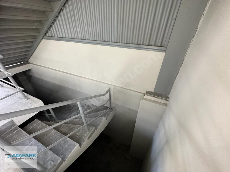 Arifiye 1.organize Sanayi Bölgesinde Kiralık Fabrika.. — fotoğraf 25