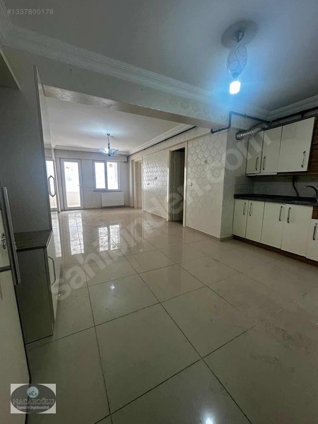 Ncr'den Üniversite Ve Jandarma Alayına Yakın 3+1 Kiralık Daire — fotoğraf 4