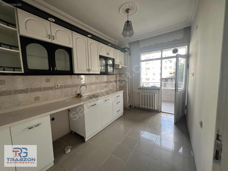 Yeşiltepe'de Satılık 3+1 Daire — fotoğraf 9
