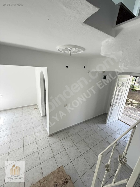 Güzeloba'da Satılık İkiz Villa, 440m² Arsa, 5+1 / 5+1 — fotoğraf 11