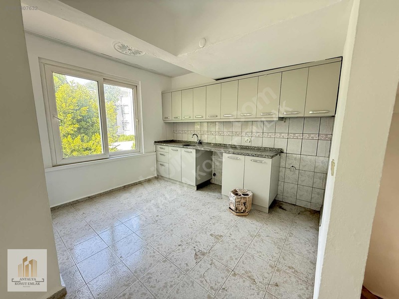 Güzeloba'da Satılık İkiz Villa, 440m² Arsa, 5+1 / 5+1 — fotoğraf 15
