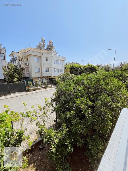 Güzeloba'da Satılık İkiz Villa, 440m² Arsa, 5+1 / 5+1 — fotoğraf 16