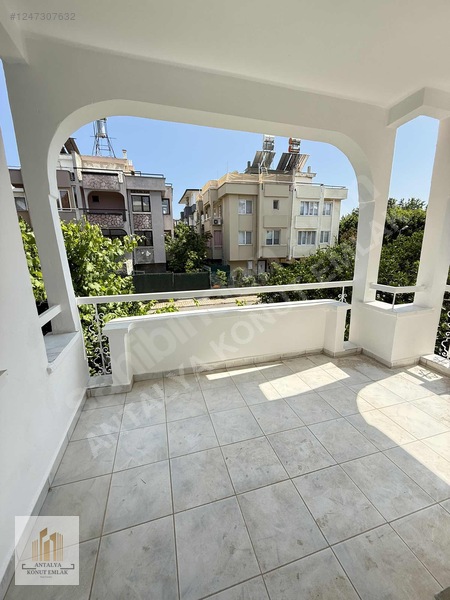 Güzeloba'da Satılık İkiz Villa, 440m² Arsa, 5+1 / 5+1 — fotoğraf 17