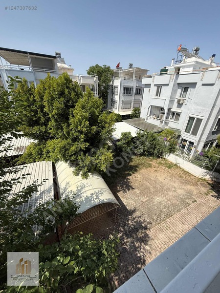 Güzeloba'da Satılık İkiz Villa, 440m² Arsa, 5+1 / 5+1 — fotoğraf 23