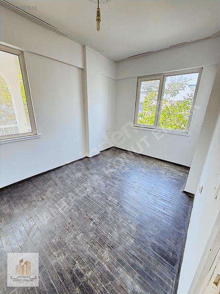 Güzeloba'da Satılık İkiz Villa, 440m² Arsa, 5+1 / 5+1 — fotoğraf 25