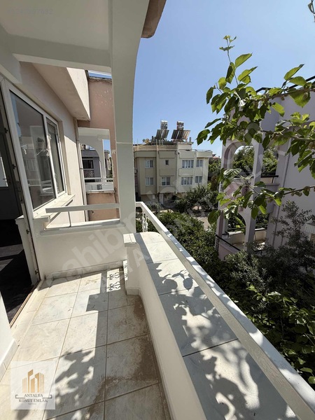 Güzeloba'da Satılık İkiz Villa, 440m² Arsa, 5+1 / 5+1 — fotoğraf 28
