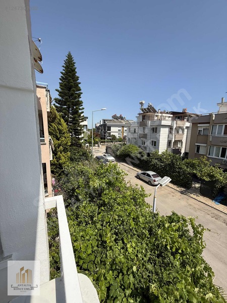 Güzeloba'da Satılık İkiz Villa, 440m² Arsa, 5+1 / 5+1 — fotoğraf 30