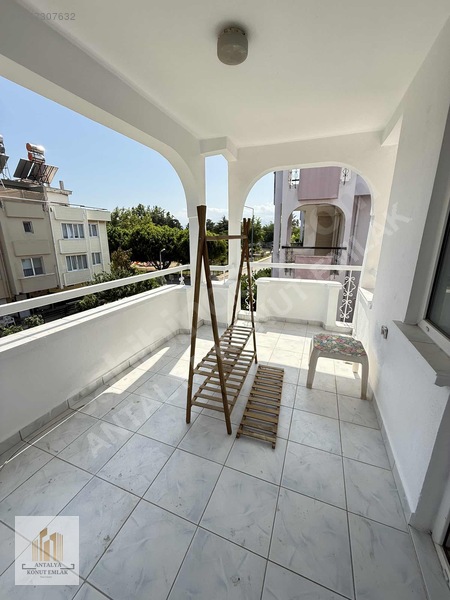 Güzeloba'da Satılık İkiz Villa, 440m² Arsa, 5+1 / 5+1 — fotoğraf 32