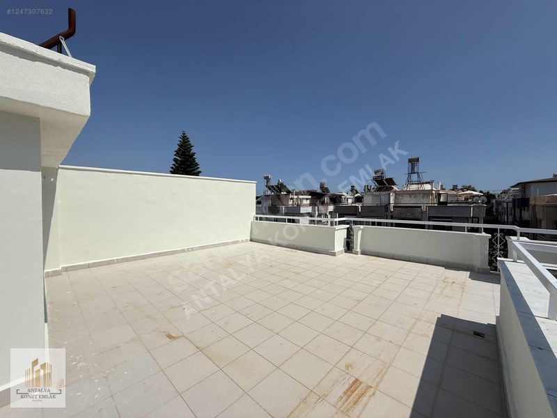 Güzeloba'da Satılık İkiz Villa, 440m² Arsa, 5+1 / 5+1 — fotoğraf 40