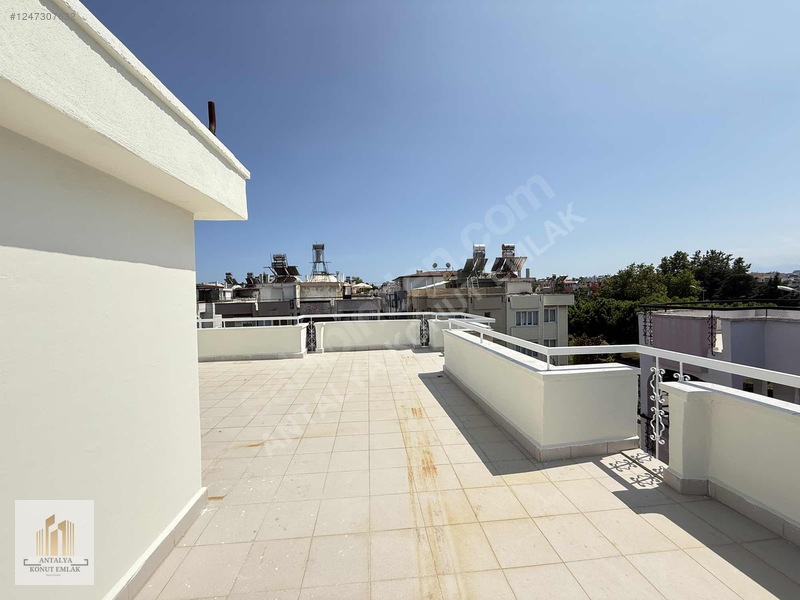 Güzeloba'da Satılık İkiz Villa, 440m² Arsa, 5+1 / 5+1 — fotoğraf 41