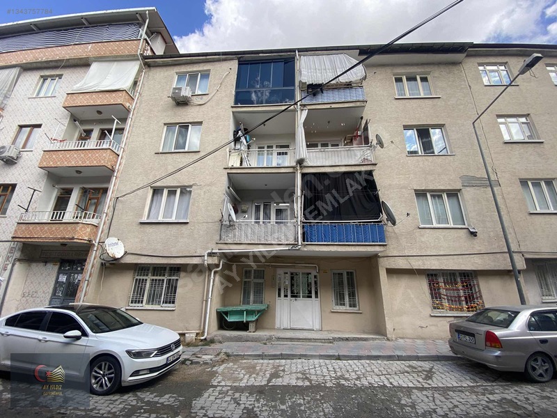 Çarşı Merkeze Yakın Kiralık Ara Kat 3+1 Daire