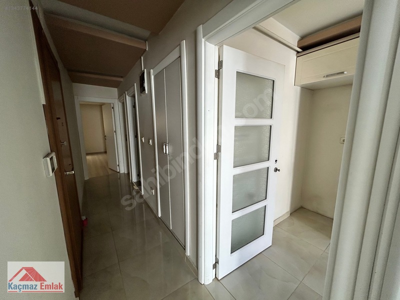 Ataşehir Fetih Mah 1.kat 2+1 100m2geniş Yeni Bina Asansör-balkon — fotoğraf 6