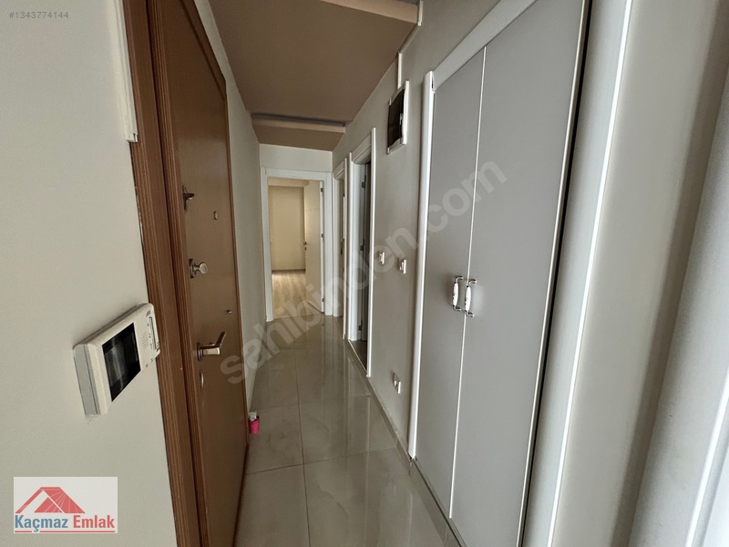 Ataşehir Fetih Mah 1.kat 2+1 100m2geniş Yeni Bina Asansör-balkon — fotoğraf 13