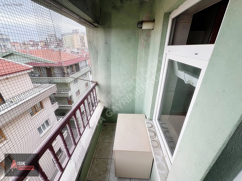 *ışıktan Ragıp Tüzün Cadde Üzeri Harika Genişlikte Arakatta 3+1* — fotoğraf 6