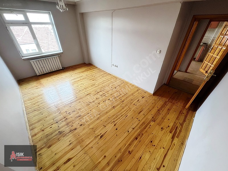 *ışıktan Ragıp Tüzün Cadde Üzeri Harika Genişlikte Arakatta 3+1* — fotoğraf 23