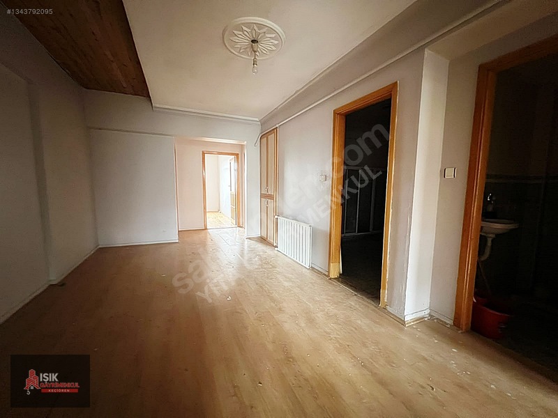 *ışıktan Ragıp Tüzün Cadde Üzeri Harika Genişlikte Arakatta 3+1* — fotoğraf 26