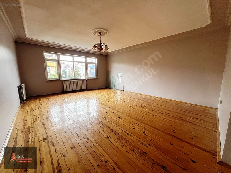 *ışıktan Ragıp Tüzün Cadde Üzeri Harika Genişlikte Arakatta 3+1* — fotoğraf 43
