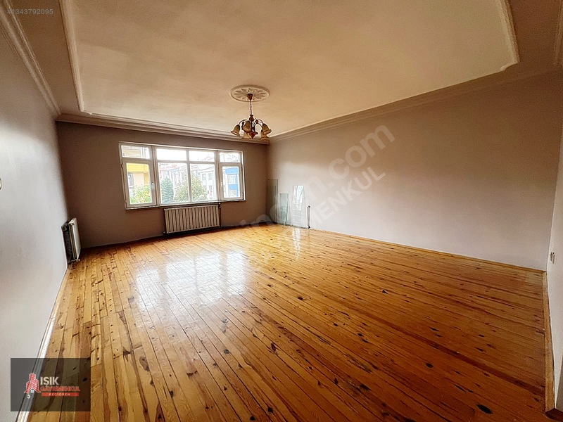 *ışıktan Ragıp Tüzün Cadde Üzeri Harika Genişlikte Arakatta 3+1* — fotoğraf 45