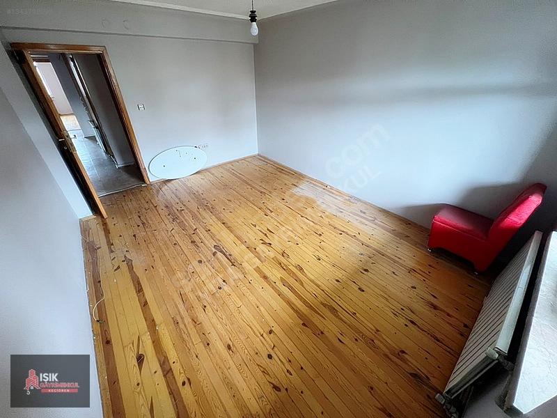 *ışıktan Ragıp Tüzün Cadde Üzeri Harika Genişlikte Arakatta 3+1* — fotoğraf 48
