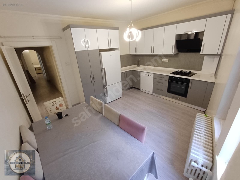 Merkez Emlak'dan Şehir Hastanesi Yakını Full Eşyalı 2+1