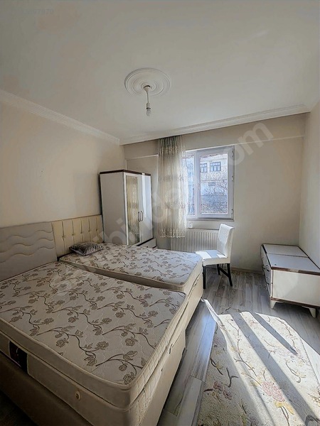 Şehir Merkezinde Bölünmüş 1+1 Ayrı Kiracılı Yatırımlık Dubleks — fotoğraf 14