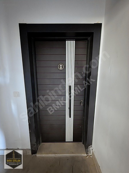 Bmk'da Finike Kum Mahallesinde Denize Yakın Satılık 1+1 — fotoğraf 6