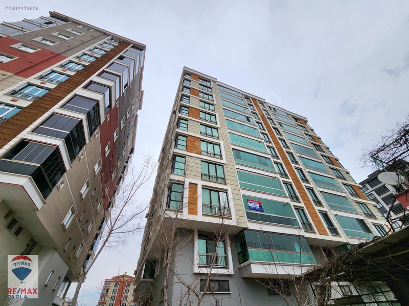 Damla Demir Gür'den Ömürevlerinde Kullanışlı Satılık 4+1 Daire — fotoğraf 2