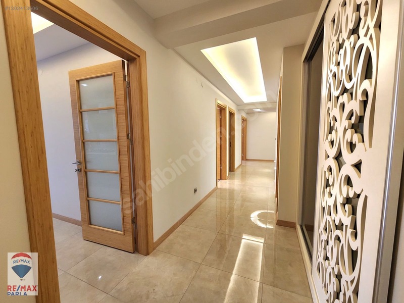 Damla Demir Gür'den Ömürevlerinde Kullanışlı Satılık 4+1 Daire — fotoğraf 6