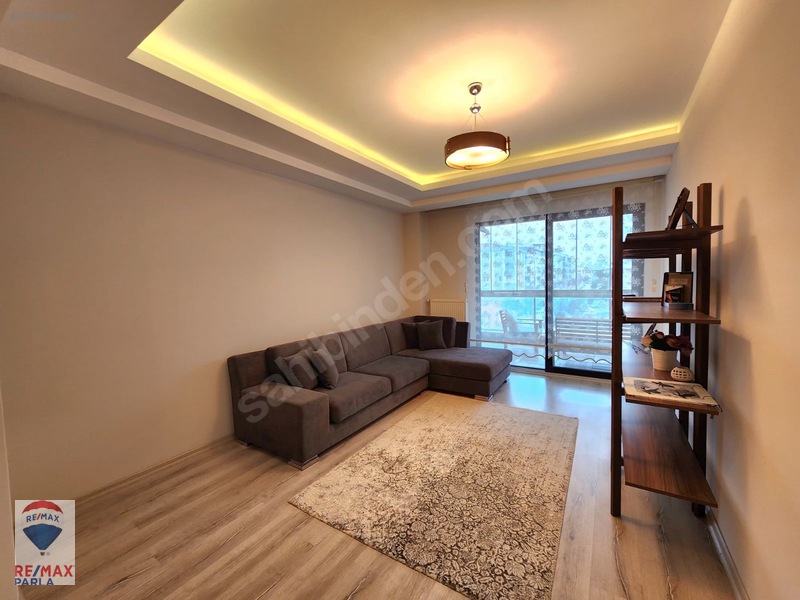 Damla Demir Gür'den Ömürevlerinde Kullanışlı Satılık 4+1 Daire — fotoğraf 23