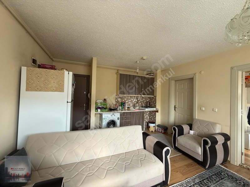 Realty World'den Yunus Emre Mah. Satılık 1+1 Eşyalı Daire — fotoğraf 2
