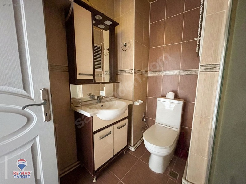 Güneşli Mahallesinde 2+1 110m² Ferah Kiralık Daire — fotoğraf 12