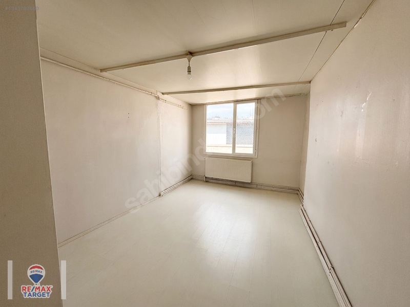 Güneşli Mahallesinde 2+1 110m² Ferah Kiralık Daire — fotoğraf 16