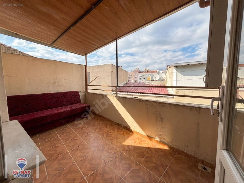 Güneşli Mahallesinde 2+1 110m² Ferah Kiralık Daire — fotoğraf 22