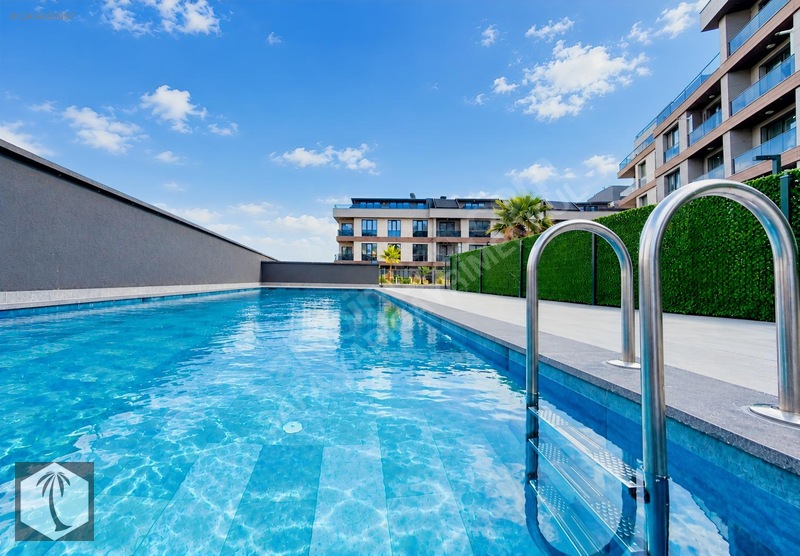 Beylikdüzü Safadan Marinaya Yakın Havuzlu Sitede 2+1 Daire