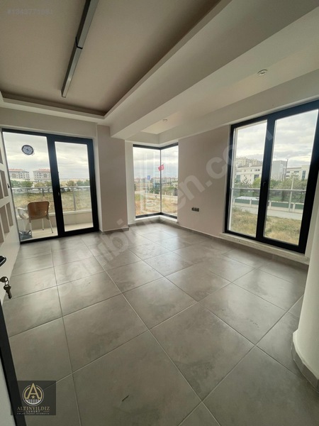Uydukent Prestijli Lokasyon,köşe Konum 2+1 Ofis/dükkan — fotoğraf 11