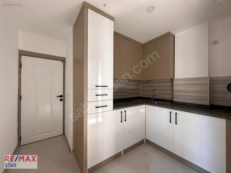 Antalya Caddesi'nde Kiralık Asansörlü Sıfır 2+1 Ofisler — fotoğraf 11