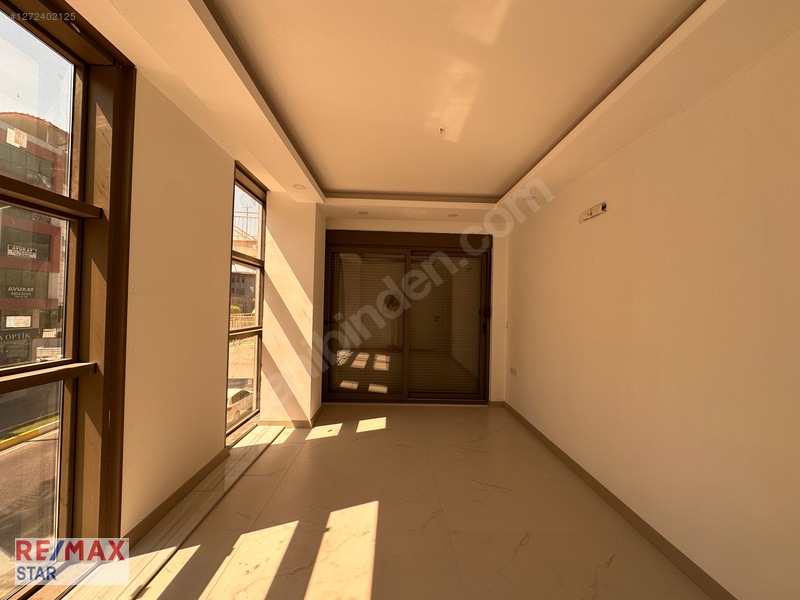 Antalya Caddesi'nde Kiralık Asansörlü Sıfır 2+1 Ofisler — fotoğraf 13